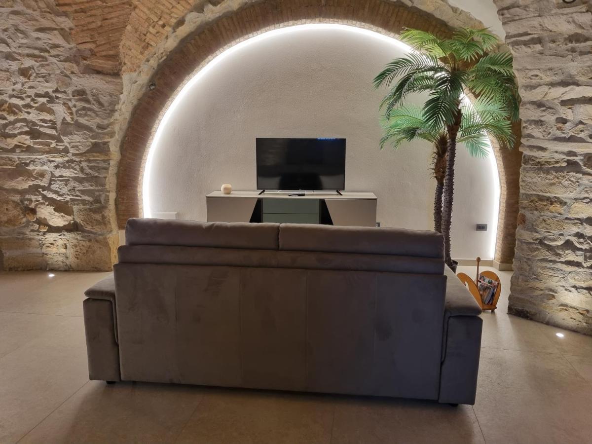 Suite D'Avalos Venosa Exterior photo